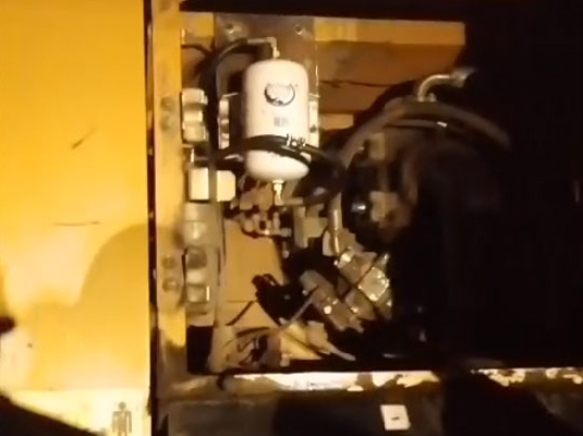 龙邦节能过滤器设备安装重型车辆